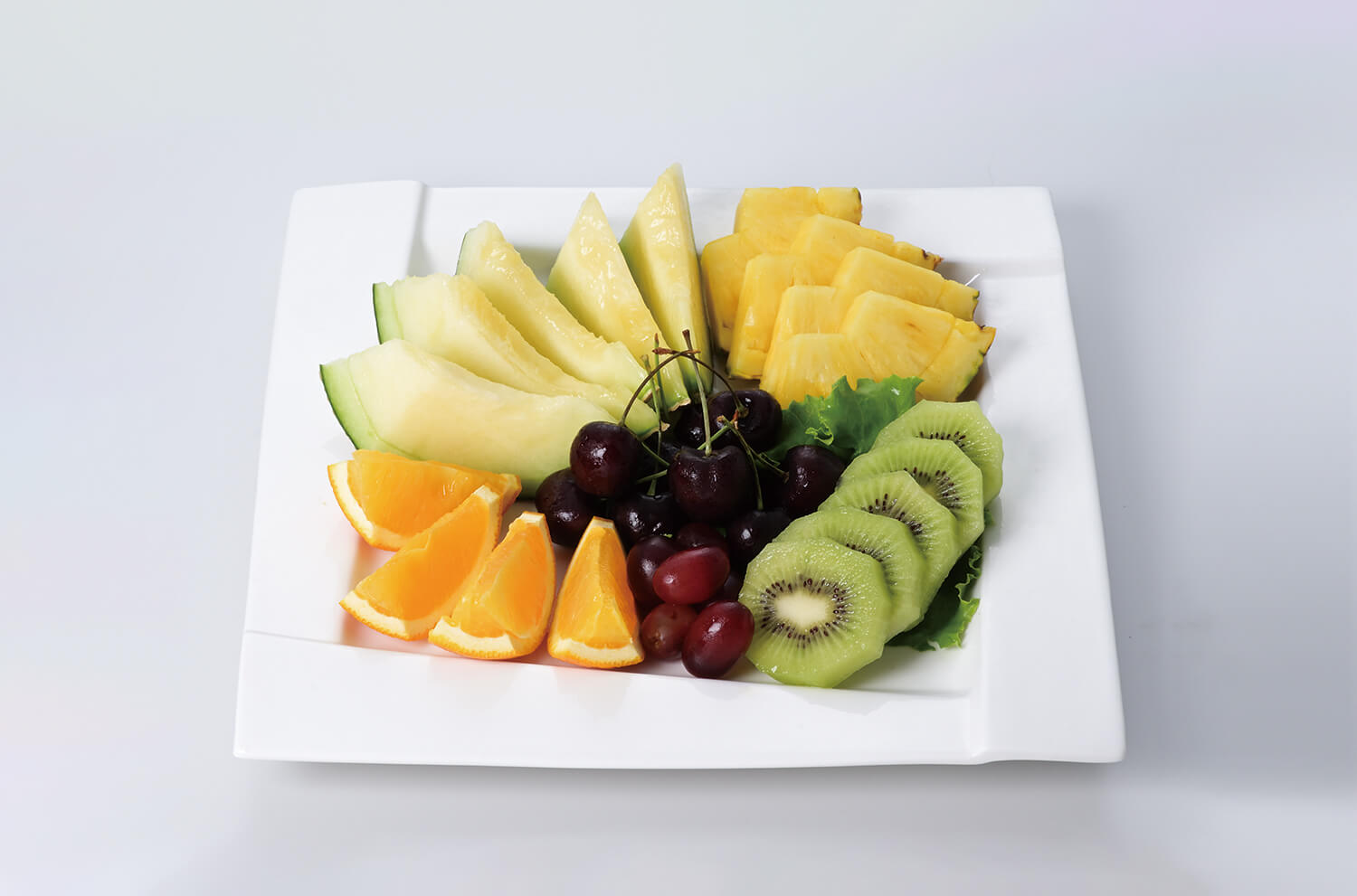 フルーツとケーキ皿　各６枚づつセット フルーツとケーキ皿 各6枚づつセット