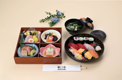 4,000円(税込4,320円)