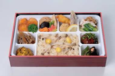 1,800円(税込1,944円)