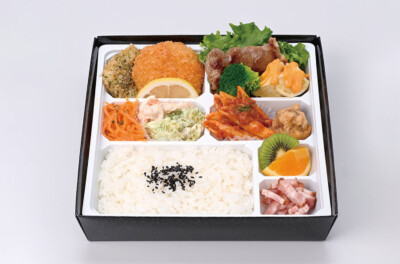 本体価格 1,200円(税込 1,296円)