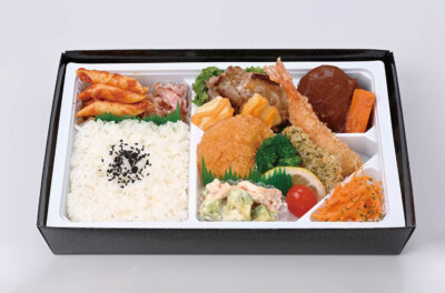 本体価格 1,700円(税込 1,836円)