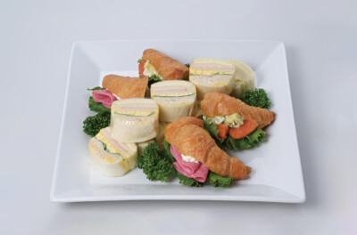 2,400円(税込2,592円)