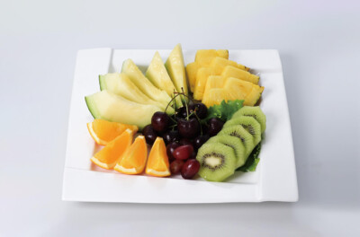 3,000円(税込3,240円)